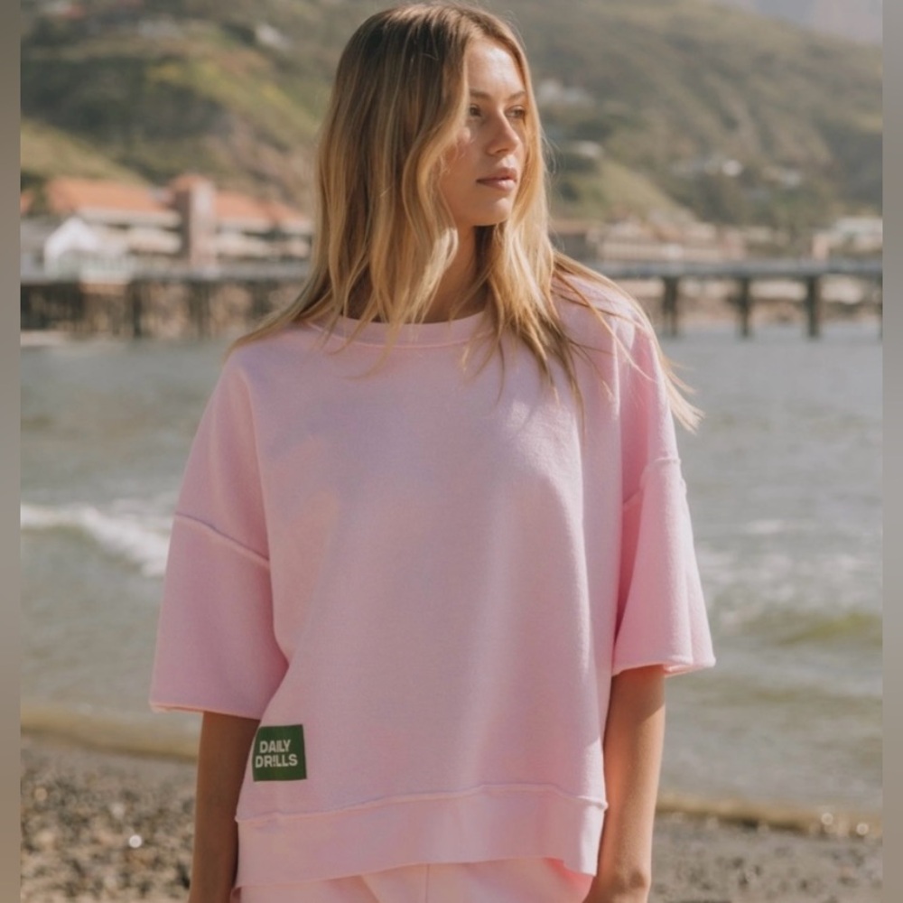 XS/S Daily Drills Cupid Cropped Sleeve Crew